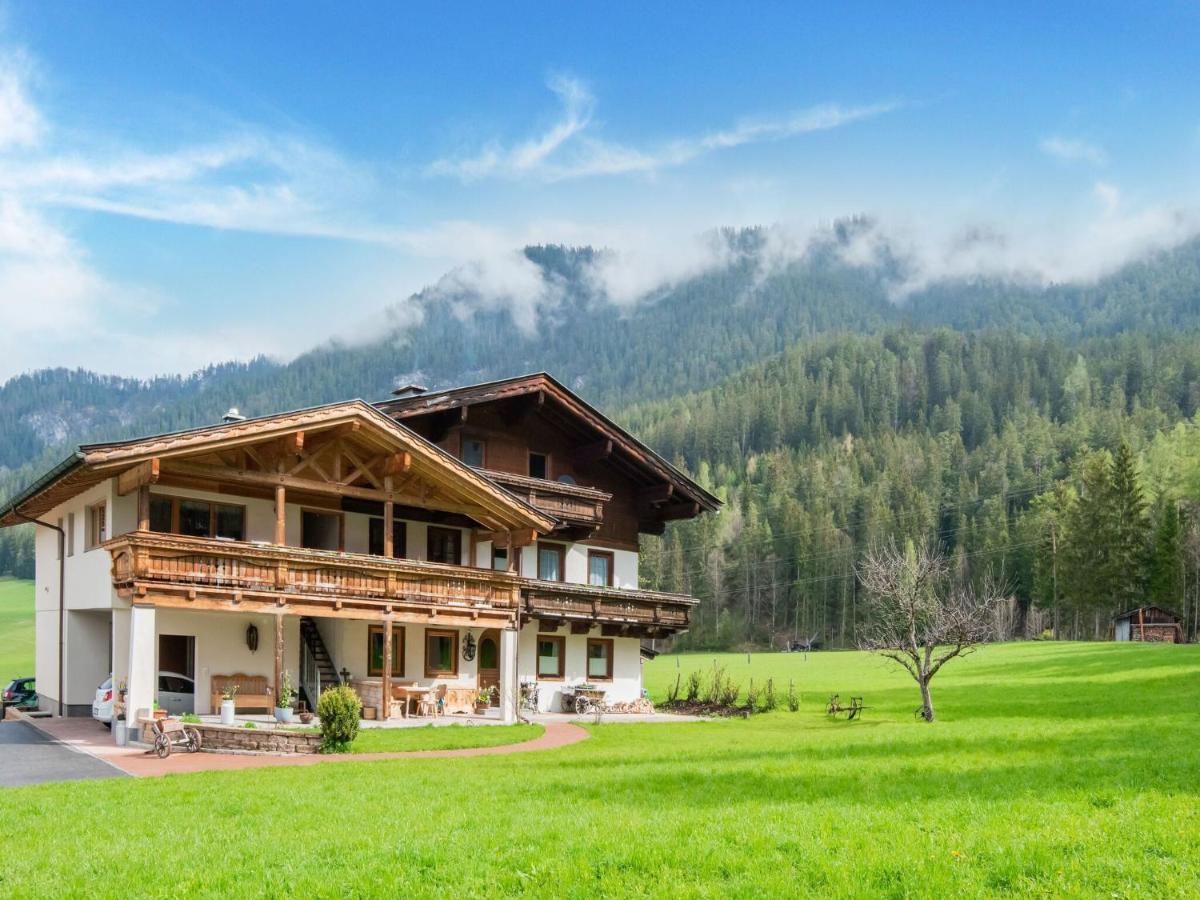 Apartment In Saalfelden Am Steinernen Meer المظهر الخارجي الصورة